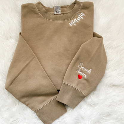 💗Embroidered clothes Custom Mama Sweatshirt with Children Name on Sleeve
